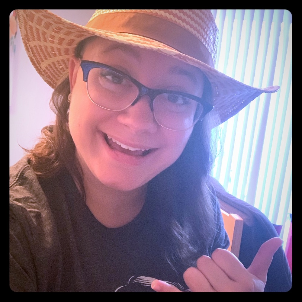 Meet your Posher, Stephanie